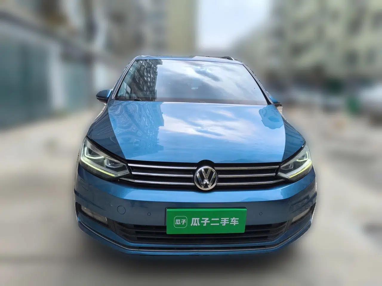 Volkswagen Touran 2016 Volkswagen Touran L 280TSI DSG Comfort Edition — миниатюра 2