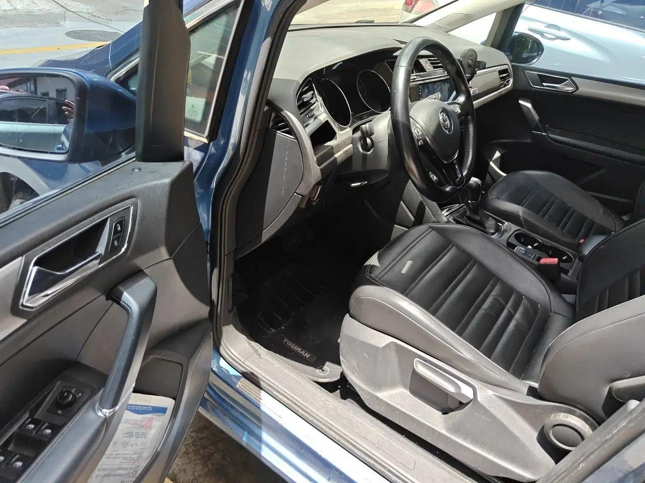 Volkswagen Touran 2016 Volkswagen Touran L 280TSI DSG Comfort Edition — миниатюра 16