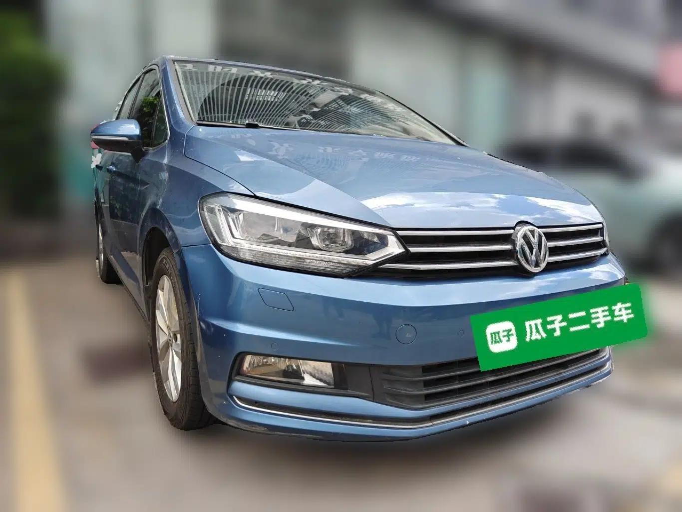 Volkswagen Touran 2016 Volkswagen Touran L 280TSI DSG Comfort Edition — миниатюра 3