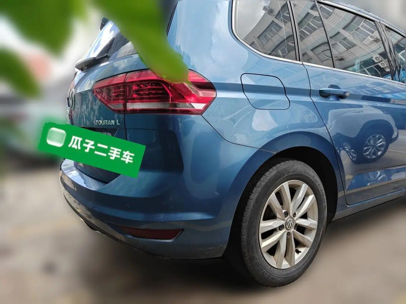 Volkswagen Touran 2016 Volkswagen Touran L 280TSI DSG Comfort Edition — миниатюра 6