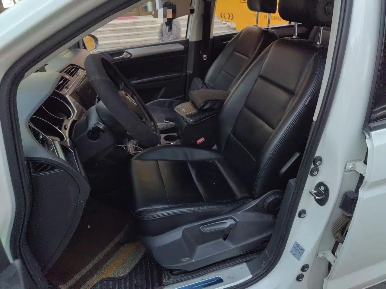 Volkswagen Touran 2016 Volkswagen Touran L 280TSI Manual Trend Edition — миниатюра 14