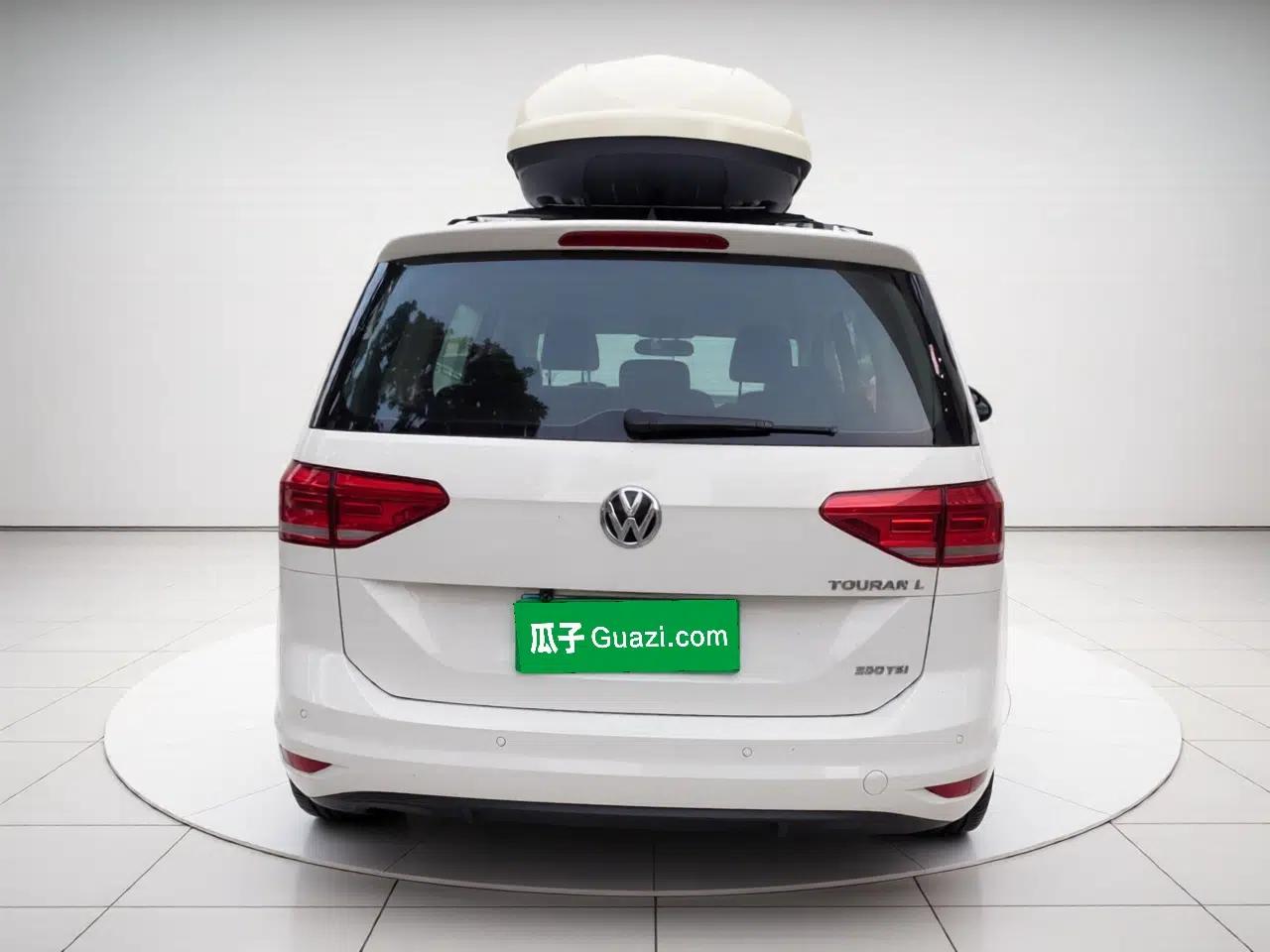 Volkswagen Touran 2016 Volkswagen Touran L 280TSI Manual Trend Edition — миниатюра 5