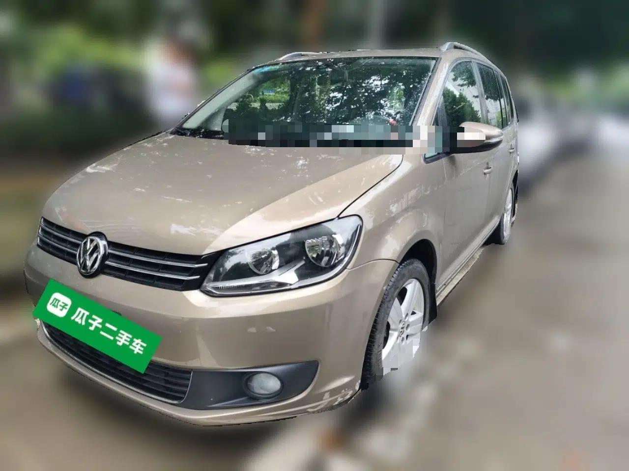 Volkswagen Touran 2015 1.4T DSG Comfort Edition 5 Seats — миниатюра 1