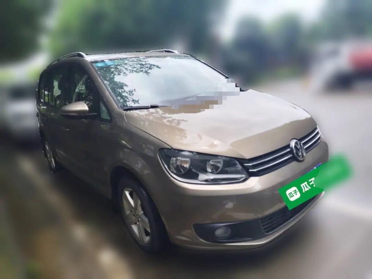 Volkswagen Touran 2015 1.4T DSG Comfort Edition 5 Seats — миниатюра 3
