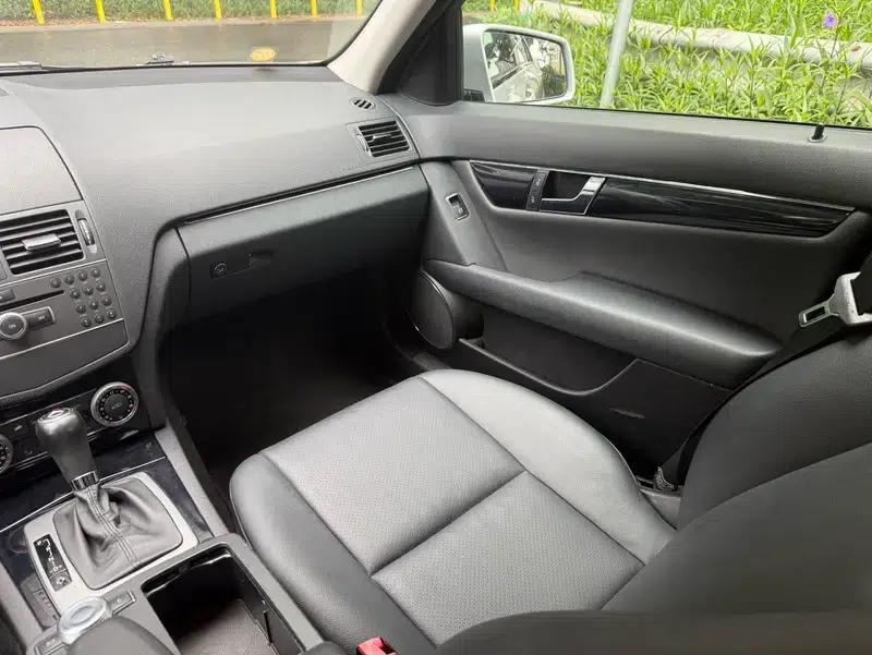 Mercedes-Benz C-Class 2010 C 180K Classic — миниатюра 8