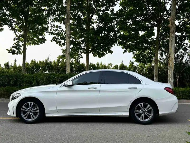 Mercedes-Benz C-Class 2020 Facelift C 200 L Fashion Sport Edition — миниатюра 4