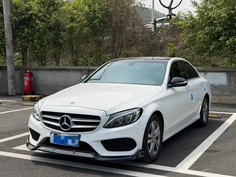 2017 Mercedes-Benz C-Class C 200 L — миниатюра 1