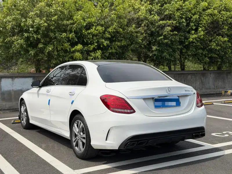 2017 Mercedes-Benz C-Class C 200 L — миниатюра 4