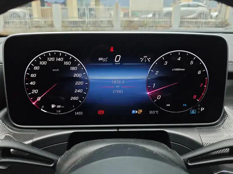 Mercedes-Benz C-Class 2023 Facelift C 200 L Sport Edition — миниатюра 12