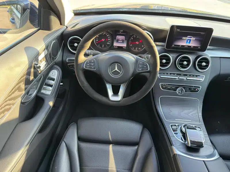 2018 Mercedes-Benz C-Class C 200 L Sport Edition — миниатюра 13