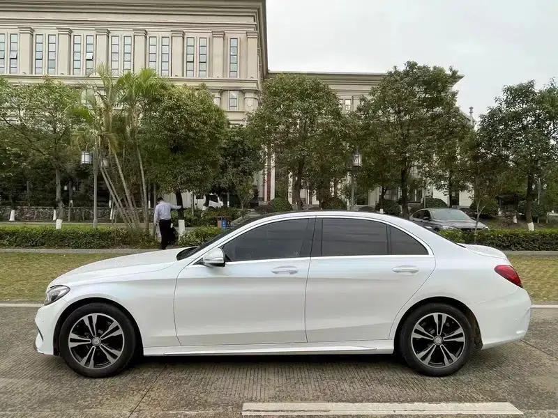 2018 Mercedes-Benz C-Class C 180 L Fashion Sport Edition — миниатюра 4