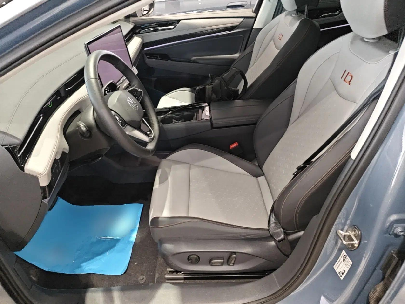 Volkswagen ID.7 VIZZION 2024 AIR model — миниатюра 17