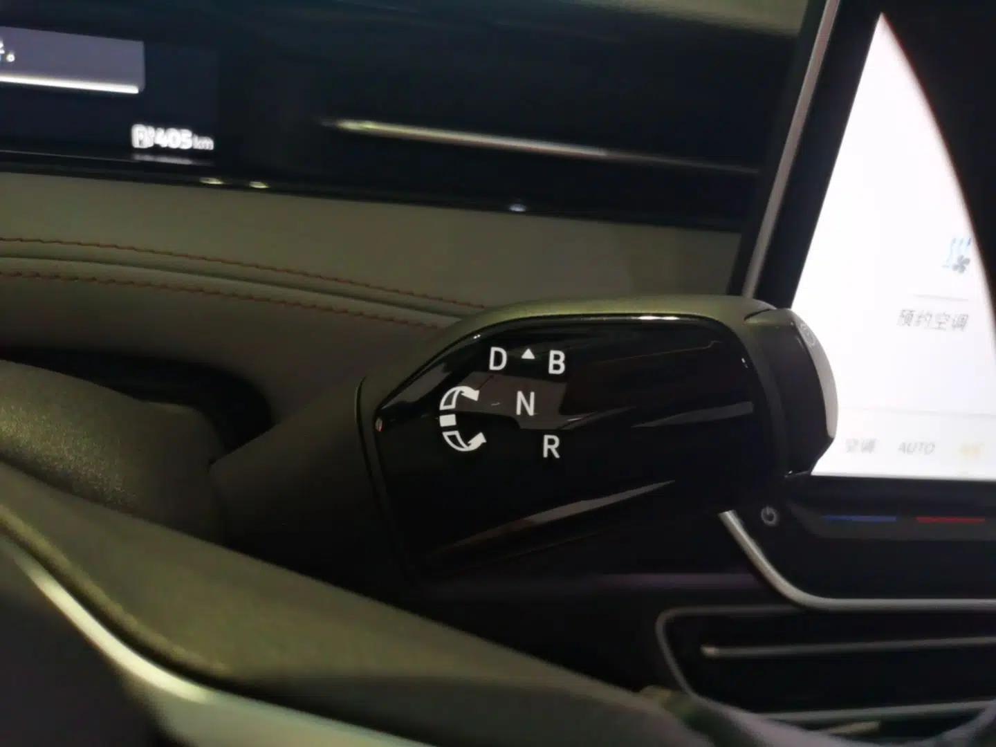 Volkswagen ID.7 VIZZION 2024 AIR model — миниатюра 16