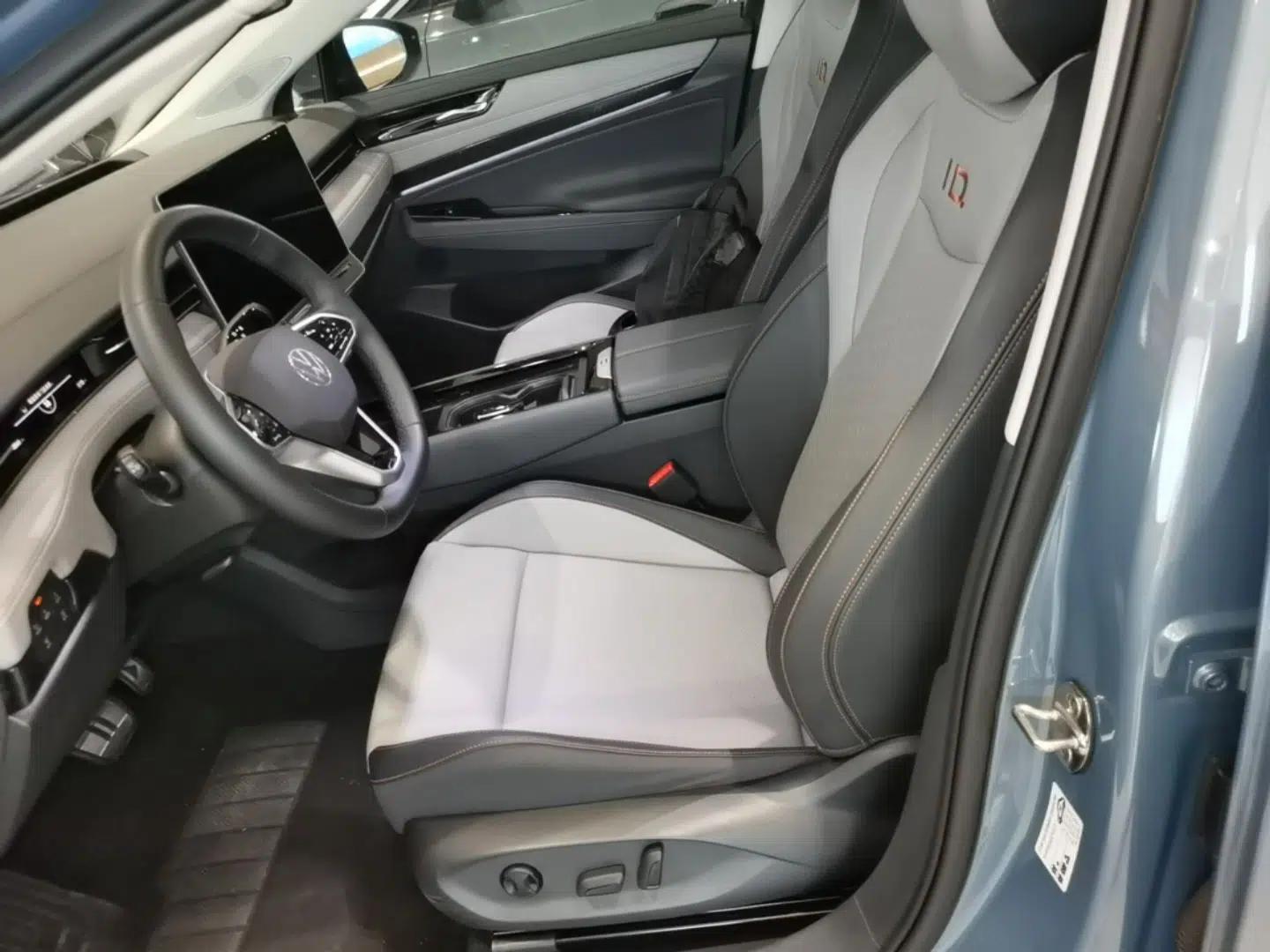 Volkswagen ID.7 VIZZION 2024 AIR model — миниатюра 17