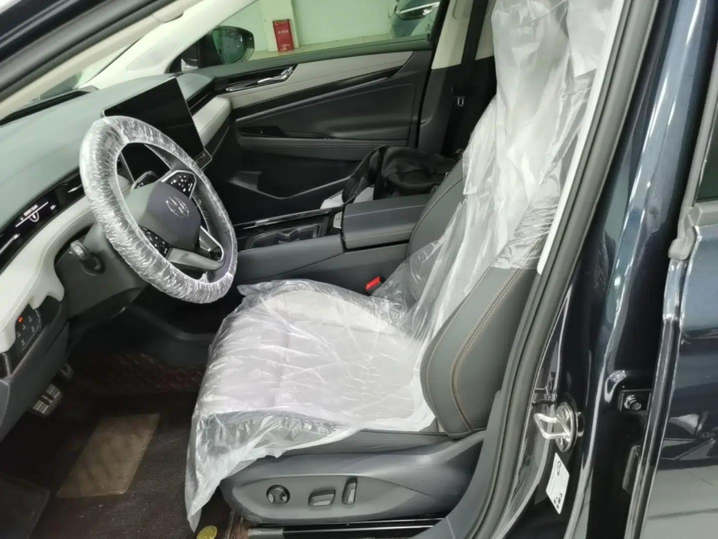 Volkswagen ID.7 VIZZION 2024 AIR model — миниатюра 17