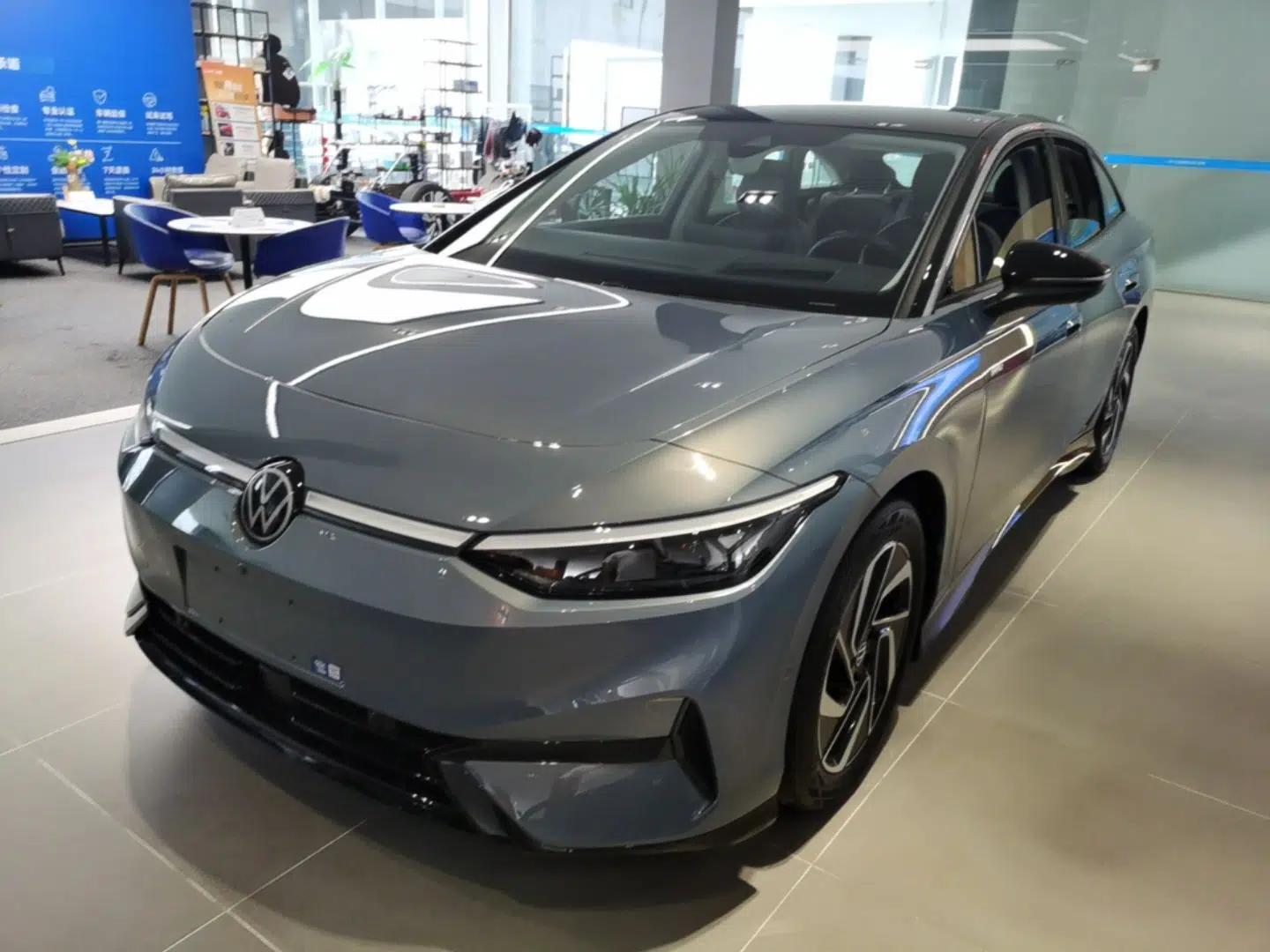 Volkswagen ID.7 VIZZION 2024 First Edition — миниатюра 1