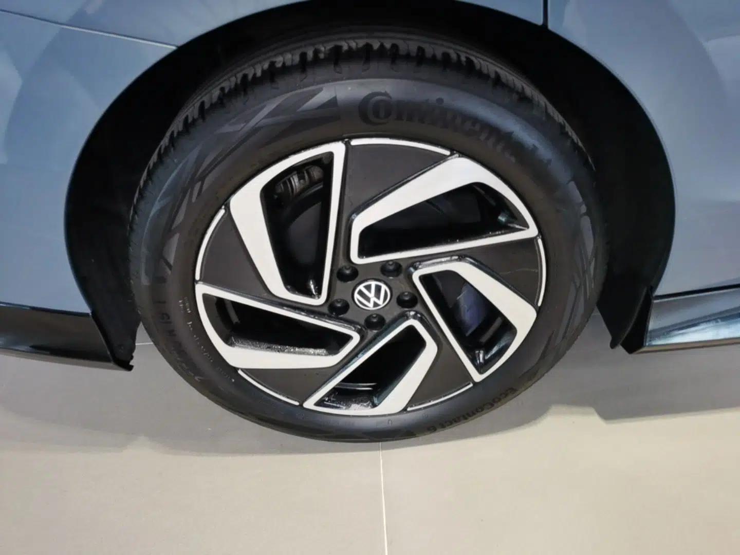 Volkswagen ID.7 VIZZION 2024 First Edition — миниатюра 11