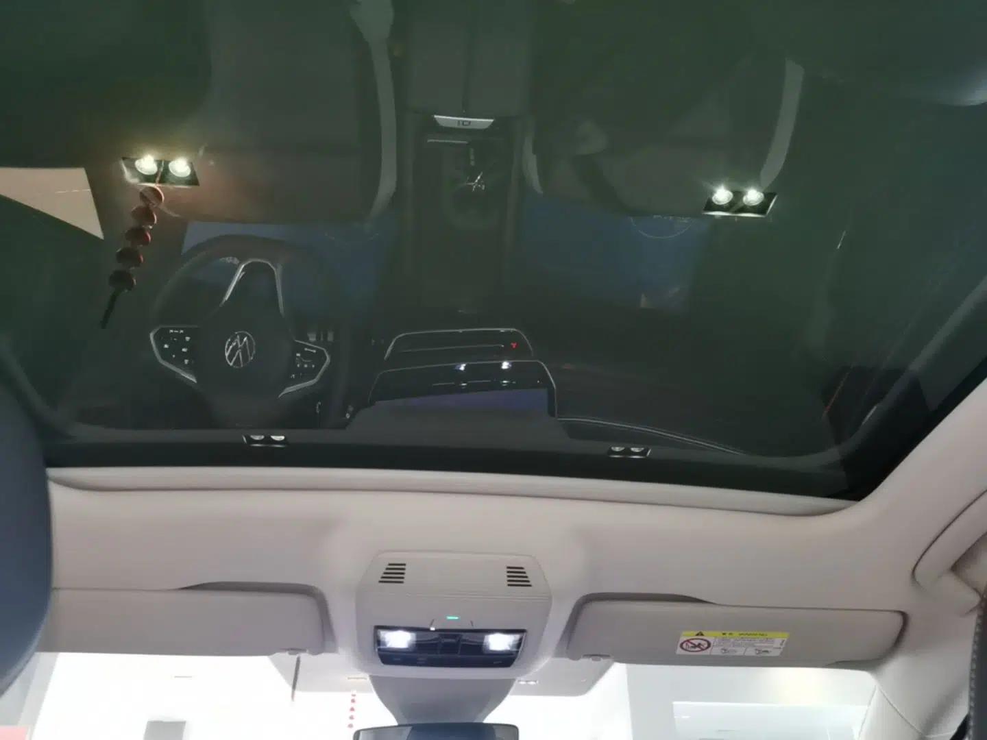 Volkswagen ID.7 VIZZION 2024 First Edition — миниатюра 21