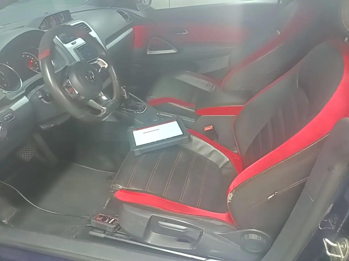 Volkswagen Scirocco 2015 1.4TSI Fashion Edition — миниатюра 17