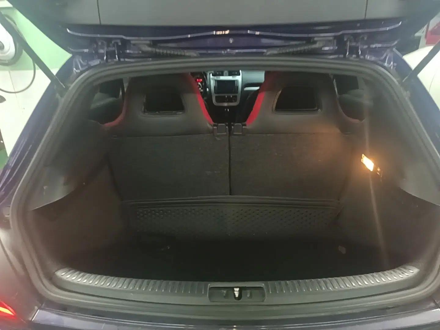 Volkswagen Scirocco 2015 1.4TSI Fashion Edition — миниатюра 22