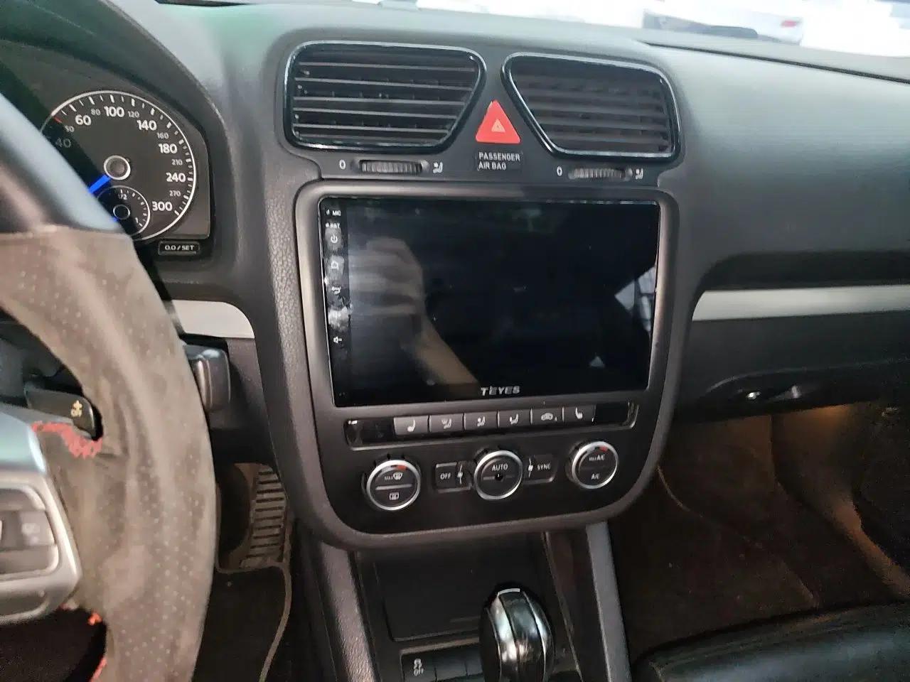 Volkswagen Scirocco 2011 R 2.0TSI — миниатюра 13