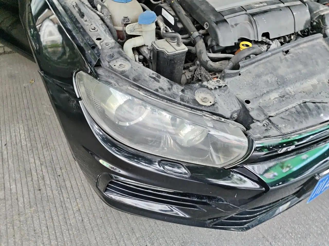Volkswagen Scirocco 2011 R 2.0TSI — миниатюра 7