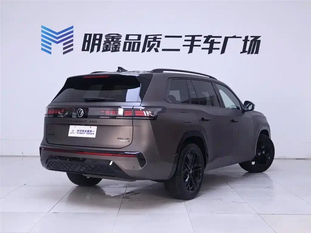 2025 Teramont Pro 450TSI 4WD Summit Edition — миниатюра 6