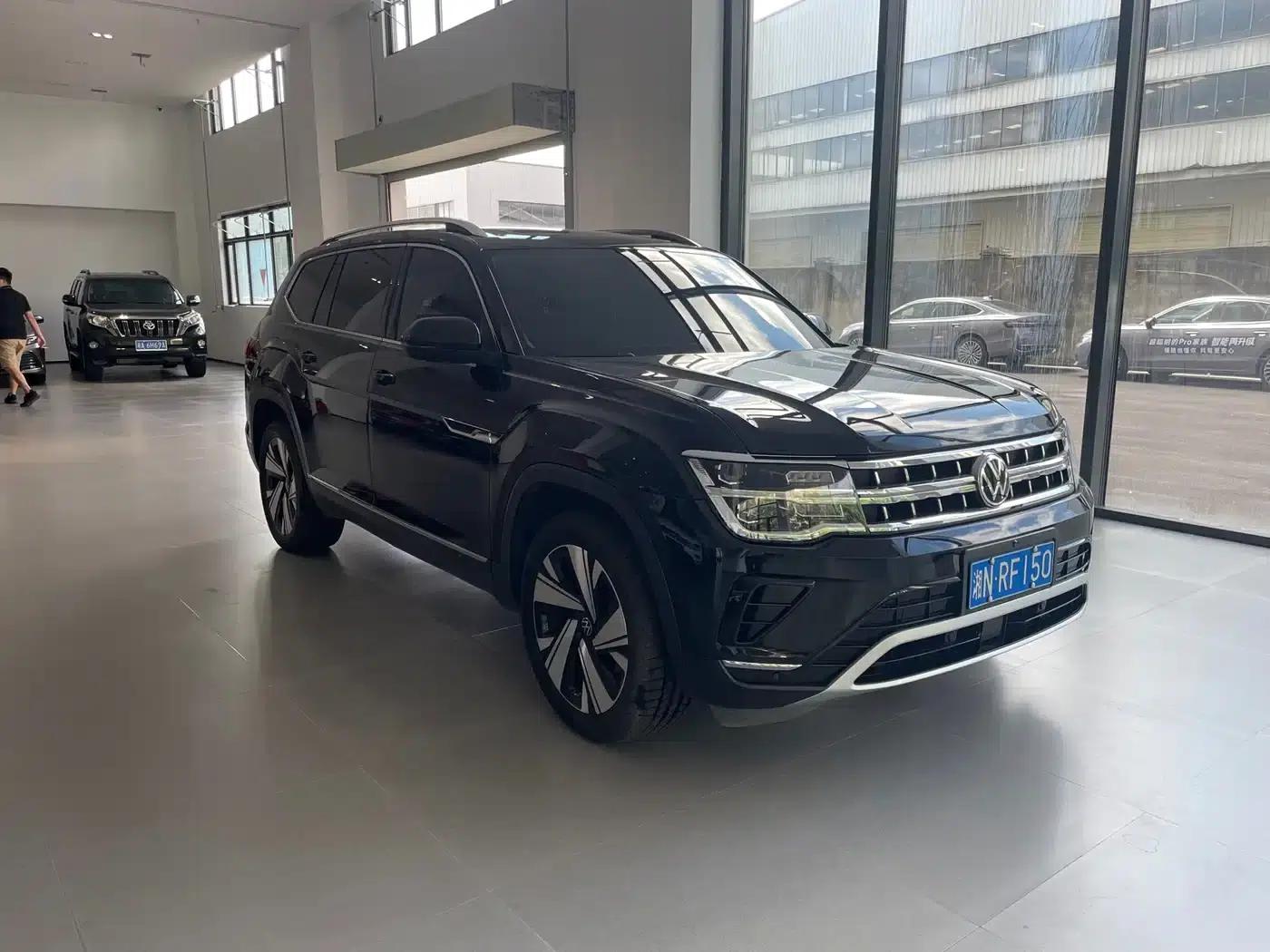 2023 Volkswagen Teramont 380TSI 4WD Premium Luxury Edition — миниатюра 3