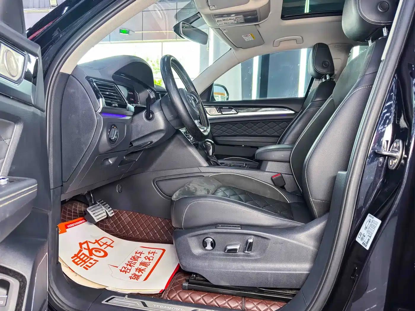 2019 Teramont X 330TSI 2WD Premium Luxury Edition — миниатюра 3