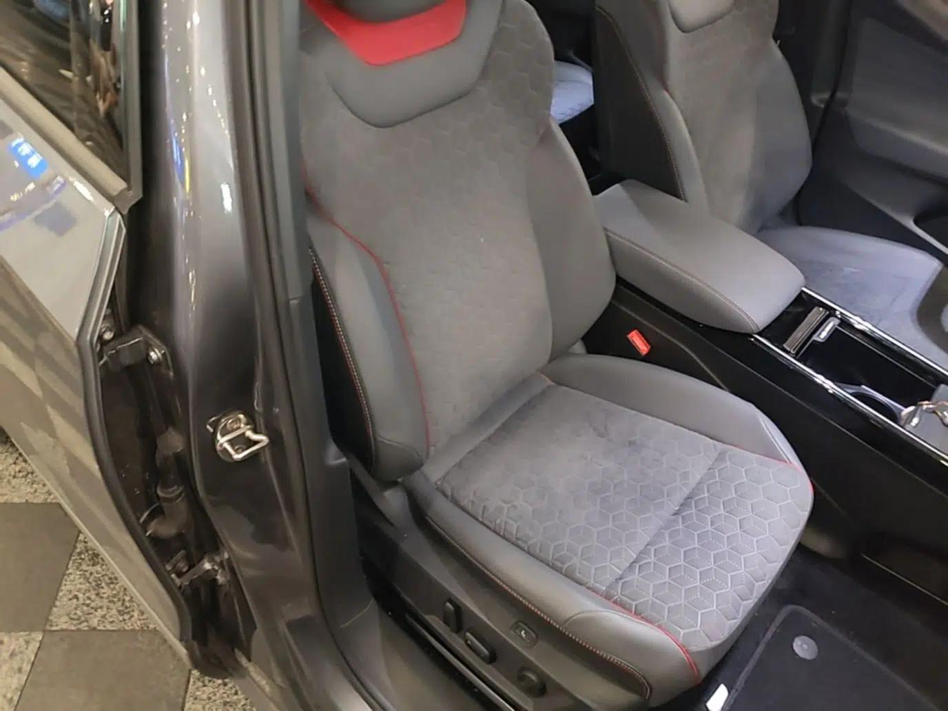 Volkswagen ID.4 X 2021 Prime Kinergy Four-Wheel Drive Edition — миниатюра 25