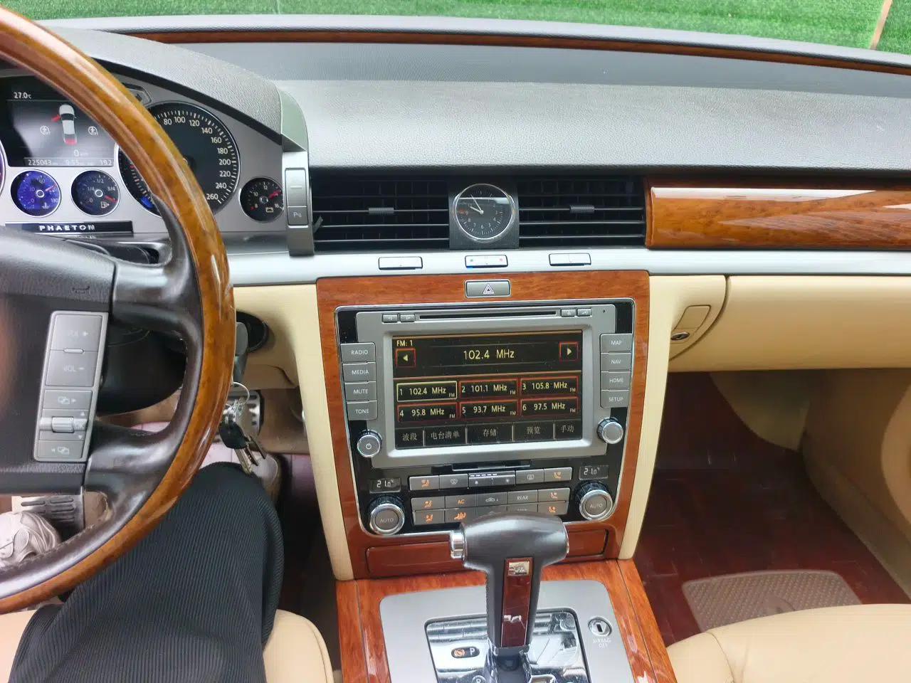 Volkswagen Phaeton 2009 3.6L V6 5-Seater Extended Comfort Version — миниатюра 13