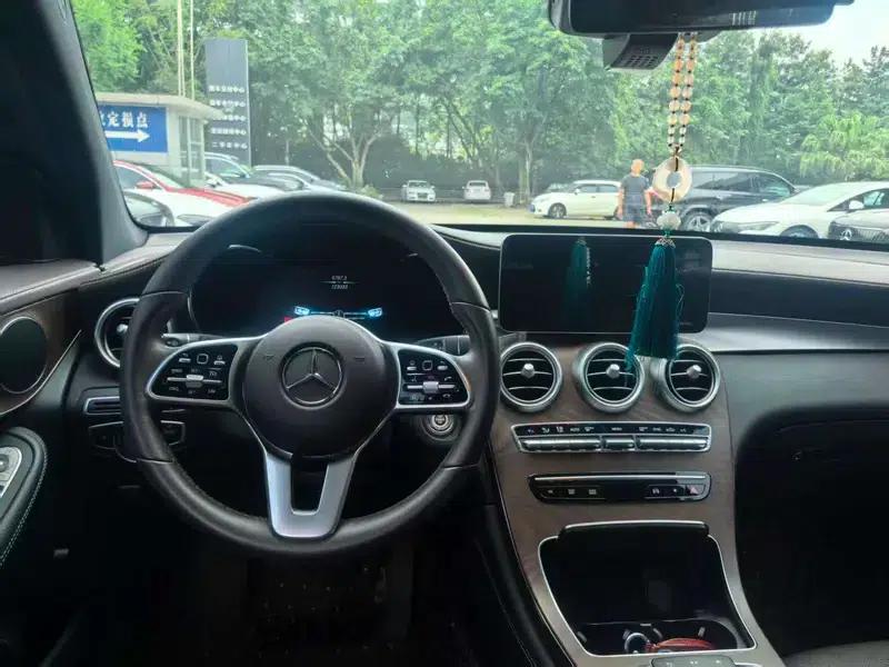 2020 Mercedes-Benz GLC 300 L 4MATIC Dynamic — миниатюра 16