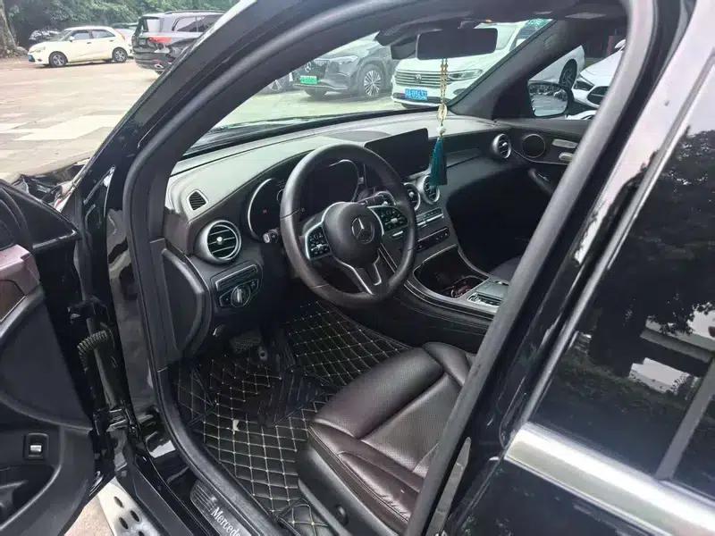 2020 Mercedes-Benz GLC 300 L 4MATIC Dynamic — миниатюра 18