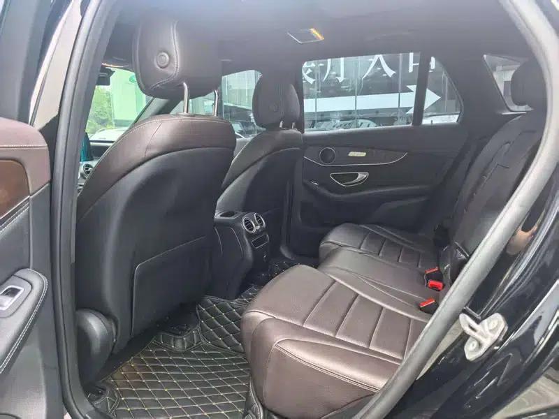 2020 Mercedes-Benz GLC 300 L 4MATIC Dynamic — миниатюра 19