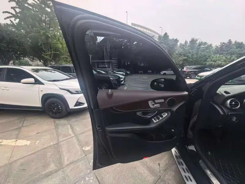 2020 Mercedes-Benz GLC 300 L 4MATIC Dynamic — миниатюра 20
