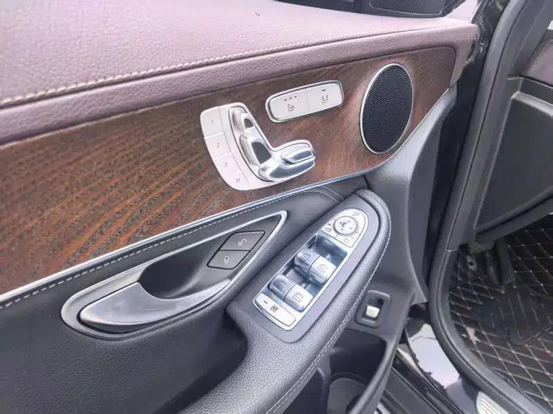 2020 Mercedes-Benz GLC 300 L 4MATIC Dynamic — миниатюра 21
