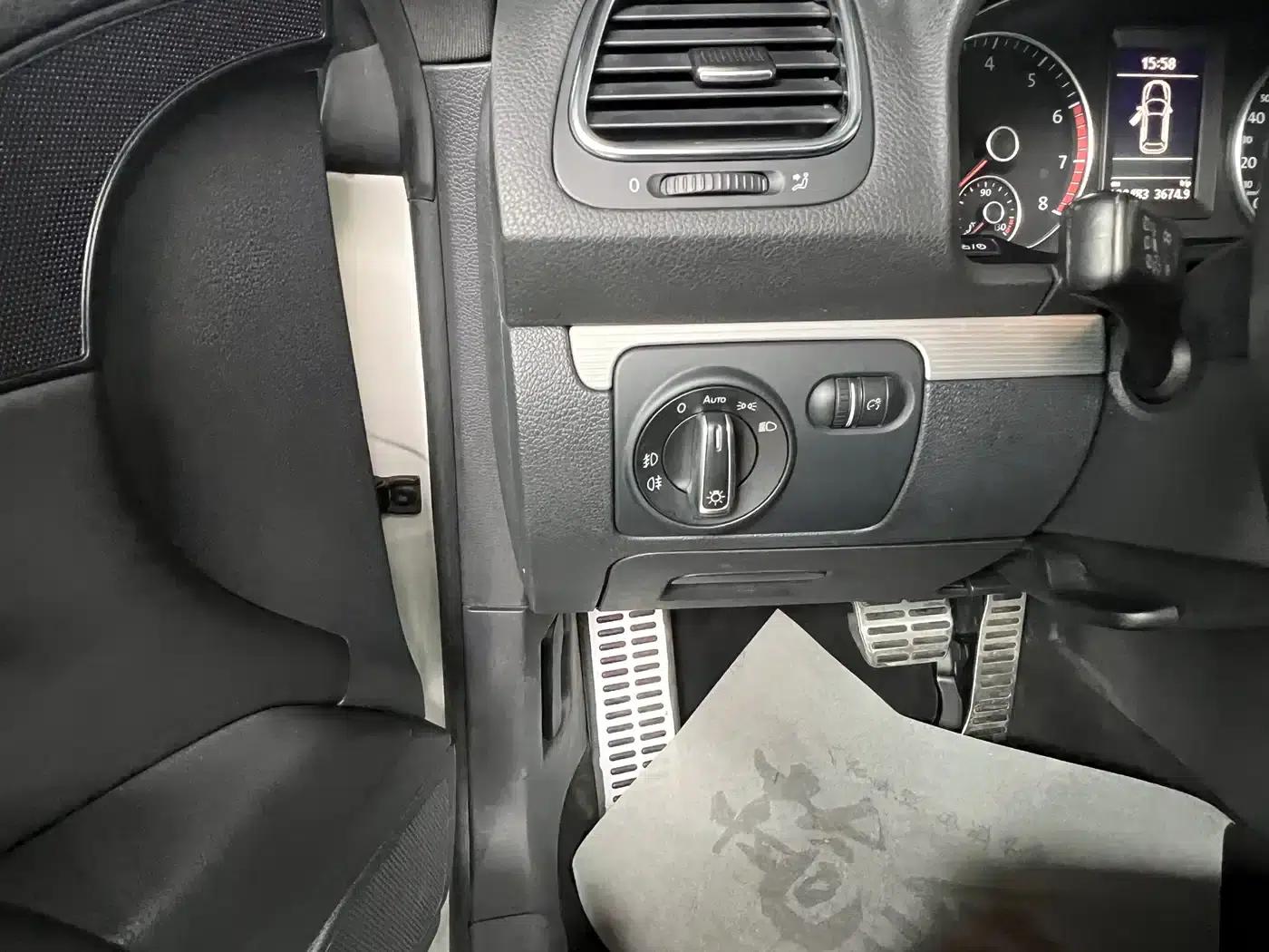 Scirocco 2011 2.0TSI R-Line — миниатюра 9