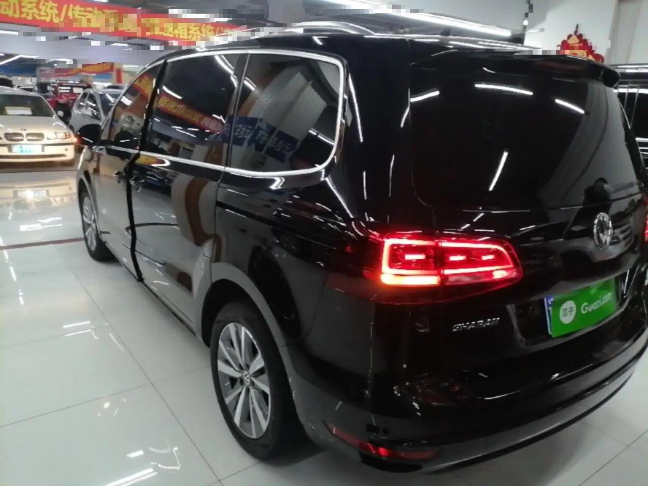 Volkswagen Sharan 2019 380TSI Comfort Edition 7-Seater — миниатюра 13