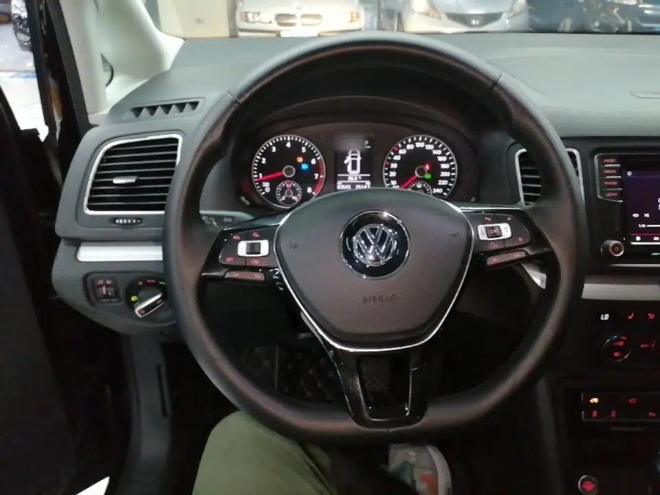 Volkswagen Sharan 2019 380TSI Comfort Edition 7-Seater — миниатюра 18