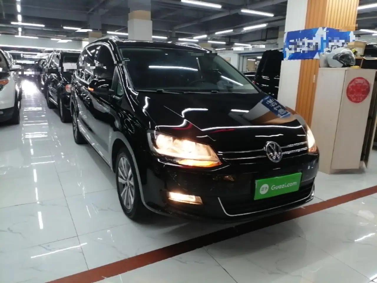 Volkswagen Sharan 2019 380TSI Comfort Edition 7-Seater — миниатюра 3