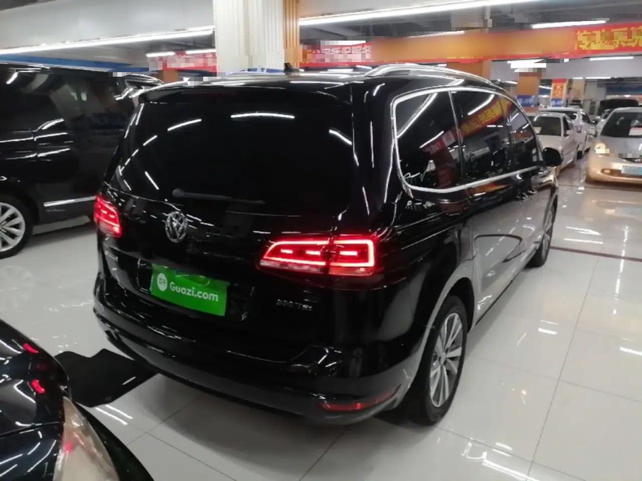 Volkswagen Sharan 2019 380TSI Comfort Edition 7-Seater — миниатюра 6