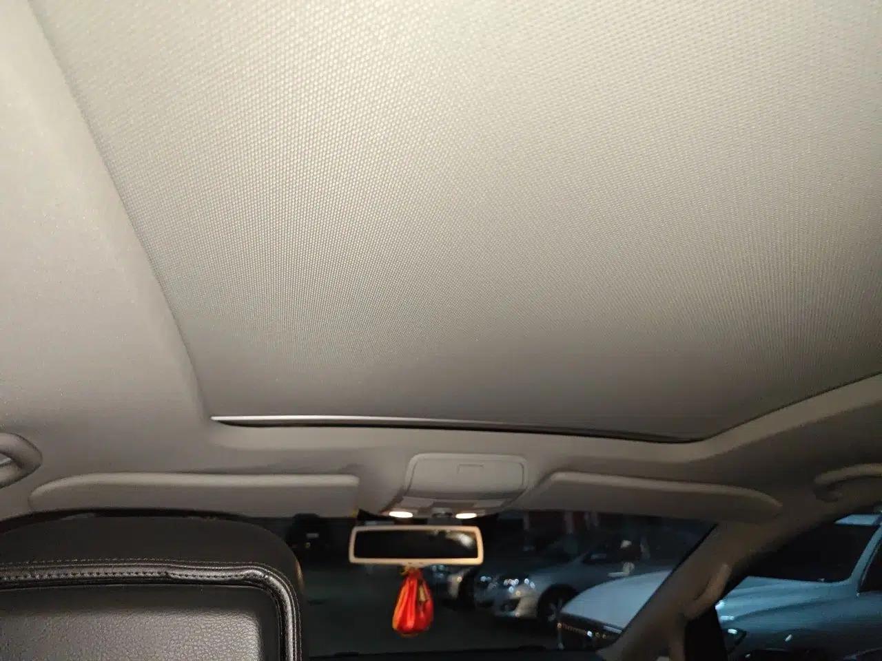 Volkswagen Sharan 2015 1.8TSI Comfort Model — миниатюра 18
