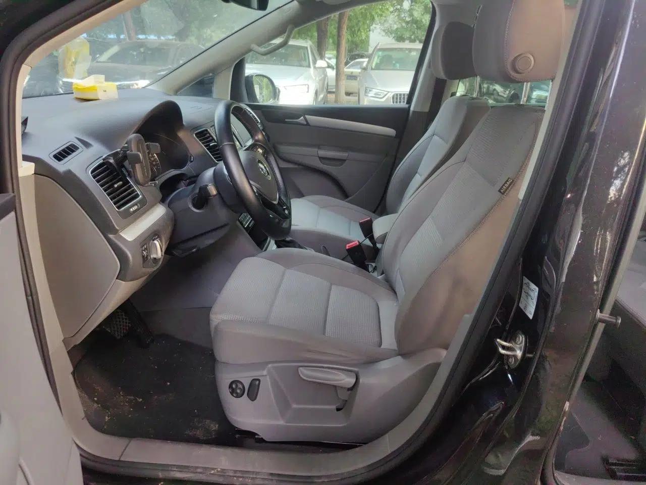 Volkswagen Sharan 2016 380TSI Comfort Edition 7-Seater — миниатюра 15