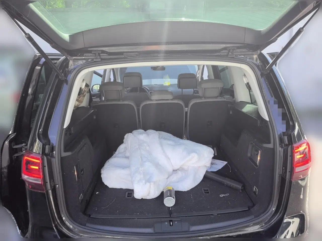 Volkswagen Sharan 2016 380TSI Comfort Edition 7-Seater — миниатюра 19