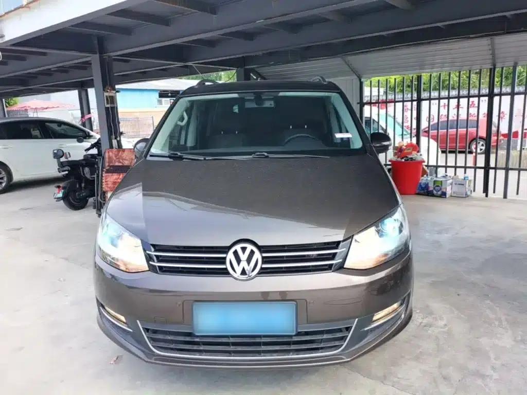 2014 Sharan 2.0TSI Standard Edition — миниатюра 3