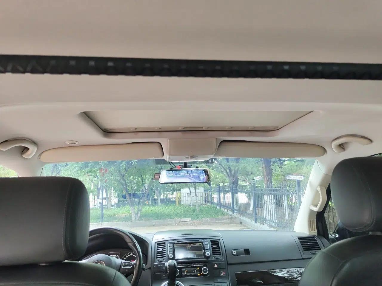 Volkswagen Multivan 2012 2.0 TSI Four-Wheel Drive Deluxe Edition — миниатюра 18