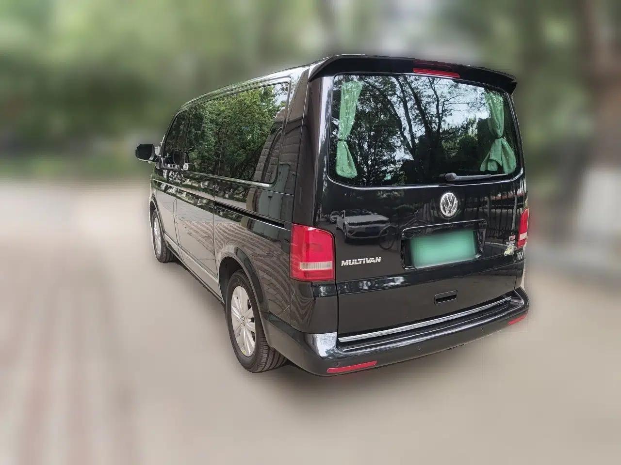 Volkswagen Multivan 2012 2.0 TSI Four-Wheel Drive Deluxe Edition — миниатюра 4