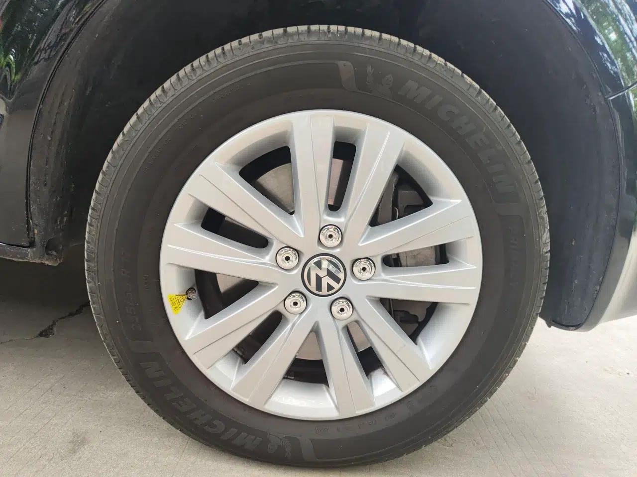 Volkswagen Multivan 2012 2.0 TSI Four-Wheel Drive Deluxe Edition — миниатюра 8