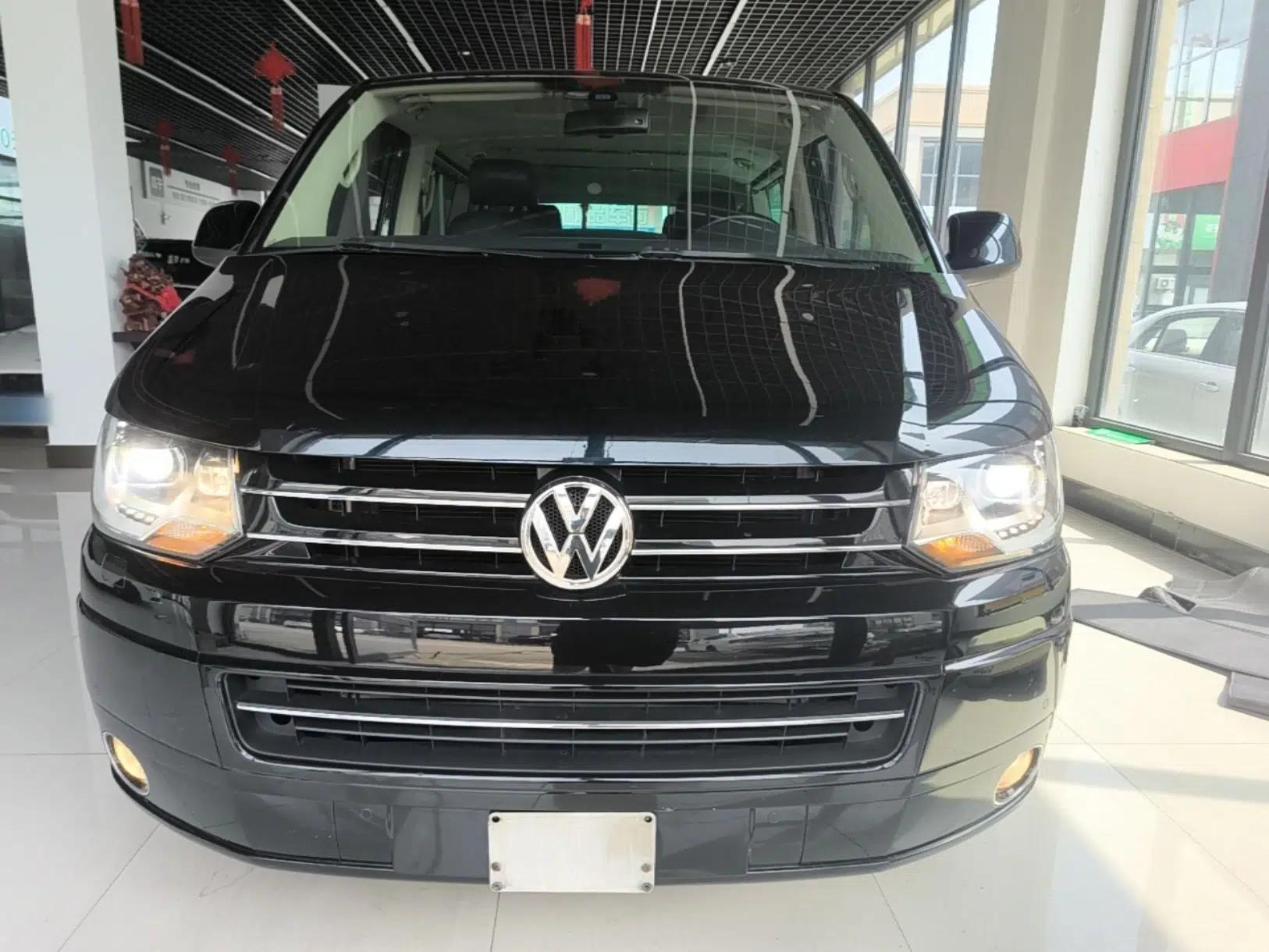 Volkswagen Multivan 2014 2.0 TSI Four-Wheel-Drive Executive Edition — миниатюра 2