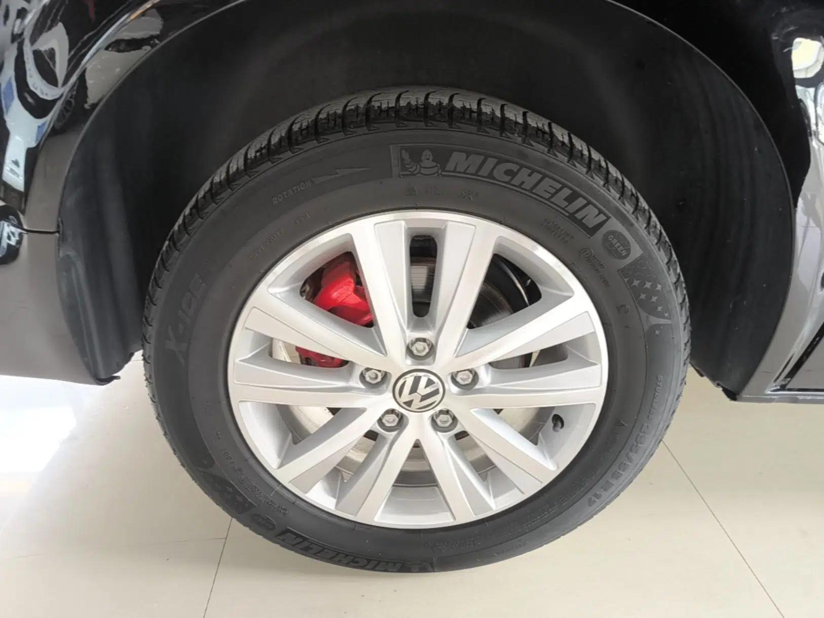 Volkswagen Multivan 2014 2.0 TSI Four-Wheel-Drive Executive Edition — миниатюра 11